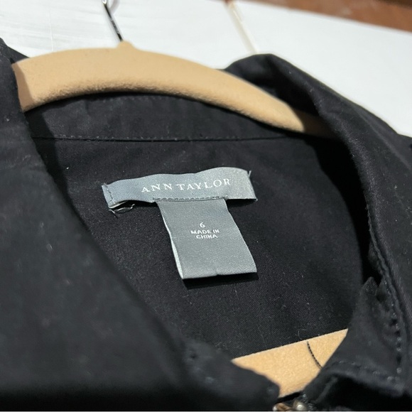 Ann Taylor Rain Jacket Cropped Black Size 6 - Picture 3 of 5